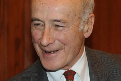 (FILES) Former Assistant Secretary of Defense for International Security Affairs and former Chairman of the National Intelligence Council, Joseph S. Nye attends the 15th meeting of the Confederation of Indian Industry (CII) and the Aspen Strategy Group, an India-US Strategic Dialogue meeting at Ministry of External Affairs in New Delhi on January 13, 2011. Joseph Nye, a versatile political scientist and US policymaker who coined the term "soft power," a concept of leading by example now scoffed at by President Donald Trump, has died, Harvard University announced on May 7, 2025. He was 88.Nye first joined Harvard's faculty in 1964 and served as dean of the Harvard Kennedy School as well as in positions under presidents Jimmy Carter and Bill Clinton. (Photo by RAVEENDRAN / AFP)<!-- NICAID(16033318) -->
