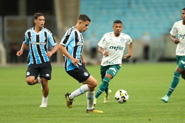 Palmeiras vence o Grêmio de virada e é campeão do Brasileirão sub-17