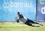 Renato diz que Adriel será relacionado contra o ABC, mas avisa: "Não pode pisar na bola"