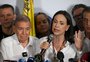 "Ganhamos com 70%", diz líder opositora ao rejeitar reeleição de Maduro na Venezuela
