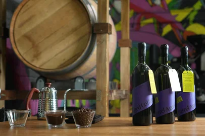 Vinícola Madre Terra lança café maturado em barrica de merlot<!-- NICAID(16210256) -->