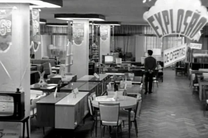 Print de filme da inauguração em 1968 da HM na Avenida Alberto Bins, em Porto Alegre<!-- NICAID(15425928) -->