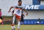 Caxias anuncia contratação do volante Emerson Martins