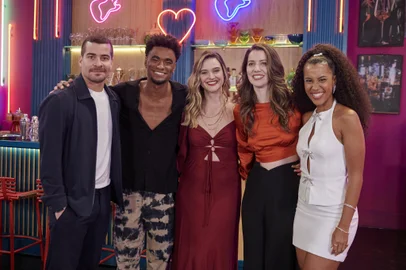 irmãos, família é tudo<!-- NICAID(15821506) -->