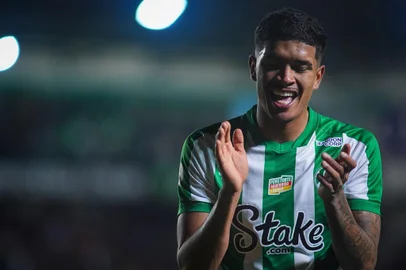 Lucas Barbosa é o destaque do Juventude na temporada<!-- NICAID(15919471) -->
