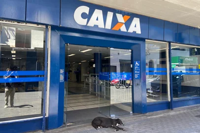 Ígor Islabão / Grupo RBS Agência da Caixa fecha em Pelotas<!-- NICAID(16180310) -->