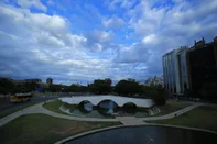 PORTO ALEGRE, RS, BRASIL - 22/11/2024 - Capital tem manhã de tempo firme, com sol entre muitas nuvens. FOTO: RONALDO BERNARDI, AGÊNCIA RBS<!-- NICAID(15919086) -->