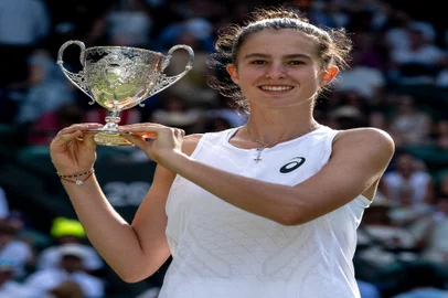 Mia Pohánková, tênis