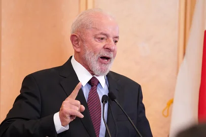 Brazil's President Luiz Inacio Lula da Silva speaks during a press conference in Tokyo on March 27, 2025. (Photo by Kazuhiro NOGI / AFP)Editoria: POLLocal: TokyoIndexador: KAZUHIRO NOGISecao: diplomacyFonte: AFPFotógrafo: STR<!-- NICAID(16004988) -->