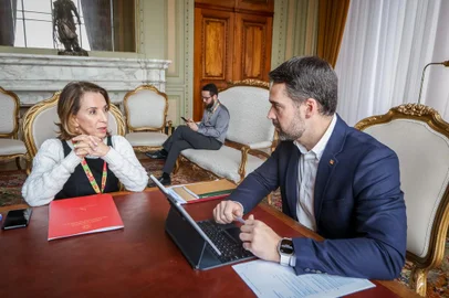 PORTO ALEGRE, RS, BRASIL, 22.8.2024 - Reunião da secretária estadual da Educação, Raquel Teixeira, com governador Eduardo Leite<!-- NICAID(15847222) -->