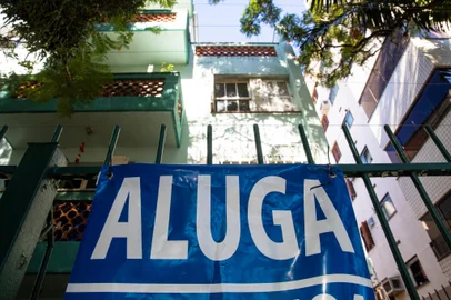 PORTO ALEGRE, RS, BRASIL, 02.07.2024: Mercado de aluguéis após enchente de maio. Imóvel localizado na Rua Dezessete de Junho - Menino Deus. Foto: Camila Hermes/Agencia RBS<!-- NICAID(15803378) -->