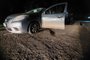 Na noite desta segunda-feira, aproximadamente  às 21h, na localidade de Pedras Brancas, zona rural do município de São Marcos, as equipes do 4°BPChq deslocaram para realizar uma averiguação referente a informações repassadas pela inteligência, onde uma quadrilha especializada em furto e roubo de veículos, bem como extorsão dos proprietários, estava na localidade tripulando um veículo Nissan/Versa.<!-- NICAID(15564982) -->