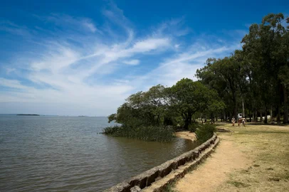 PORTO ALEGRE, RS, BRASIL, 31/12/2019- Balneabilidade do Belém Novo. Posto 1.(Foto: Marco Favero / Agencia RBS)<!-- NICAID(14374536) -->