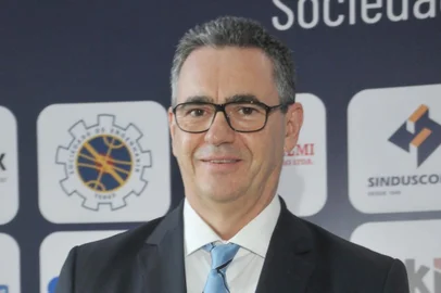 O presidente do Conselho de istração da Randoncorp, David Randon, recebeu nesta semana a Láurea Engenheiro do Ano 2022. O título é concedido pela Sociedade de Engenharia do Rio Grande do Sul.<!-- NICAID(15451156) -->