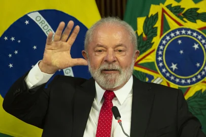 Brasília (DF), 03/04/2023 - O presidente Luiz Inácio Lula da Silva e ministros fazem reunião de balanço de 100 dias de governo, no Palácio do Planalto. Foto: Marcelo Camargo/Agência Brasil/Divulgação<!-- NICAID(15392637) -->