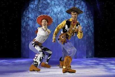 Disney on ice<!-- NICAID(6948172) -->