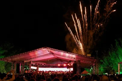 Festas de Réveillon privadas prometem virada intensa para 2026 no sul do Estado