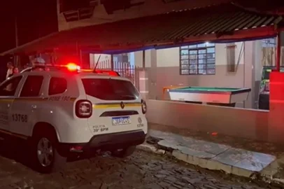 Briga em bar termina com homem morto a facadas em Panambi<!-- NICAID(16040032) -->
