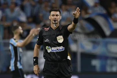 GAUCHÃO  PORTO ALEGRE, RS, BRASIL, 22-02-2025 - Grêmio e Juventude se enfrentam pelo jogo de ida da semifinal do Campeonato Gaúcho 2025, na Arena, em Porto Alegre.   Foto: Mateus Bruxel / Agência RBS<!-- NICAID(15982156) -->