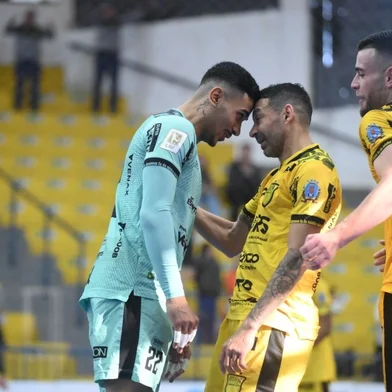 Assoeva vence Santo André