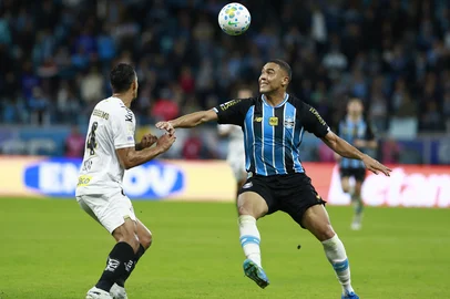 PORTO ALEGRE, RS, BRASIL, 23-05-2026: Grêmio vs Santos, na Arena, pelo Brasileirão Série A 2026. Foto: Jefferson Botega/Agência RBSIndexador: jeff botega<!-- NICAID(16291913) -->