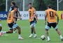 Argentina testa esquema defensivo e prevê sofrimento contra Inglaterra: "Jogo nervoso"