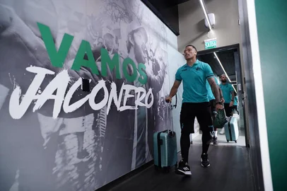 Juventude chegando no Estádio Alfredo Jaconi para a estreia no Gauchão 2026. Na foto, o meia Mandaca.<!-- NICAID(16201706) -->