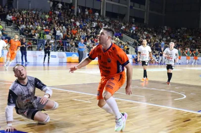 Passo Fundo Futsal vence em casa e segue para a final da Taça Farroupilha<!-- NICAID(15421838) -->