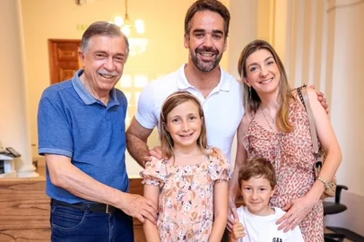 De férias, Adiló leva a filha e os netos para visitar o governador, em Porto Alegre.<!-- NICAID(16206181) -->