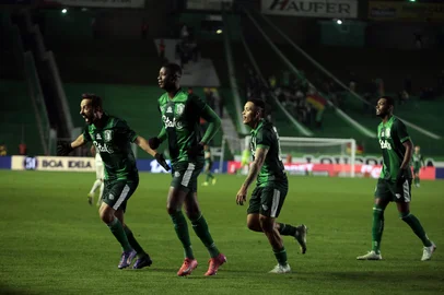 CAXIAS DO SUL, RS, BRASIL, 11/08/2025. Juventude x Corínthians, jogo válido pela 19ª rodada da Série A do Campeonato Brasileiro e realizado no estádio Alfredo Jaconi. (Porthus Junior/Agência RBS)<!-- NICAID(16099483) -->