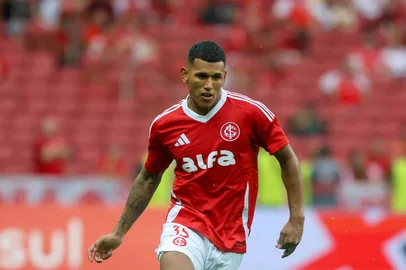 Braian Aguirre<!-- NICAID(15988908) -->