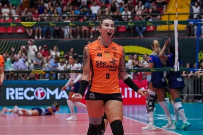 Tifanny, vôlei