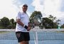 Tenista de 80 anos viaja pelo mundo e participa do Brasileiro Master ITF 400 em Caxias do Sul