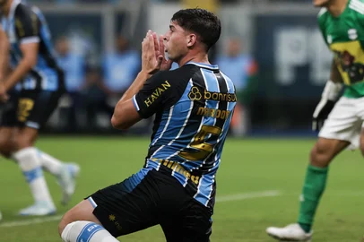 PORTO ALEGRE, RS, BRASIL, 14-04-2026 Grêmio vs Deportivo Riestra. Duelo válido pela fase de grupos da Copa Sul-Americana 2026. Foto: Renan Mattos/Agência RBS<!-- NICAID(16265921) -->