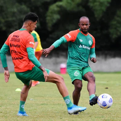 Juventude treina no CT do Vitória antes de jogo contra o Bahia, pelo Campeonato Brasileiro. Na foto, Wescley.<!-- NICAID(14827491) -->