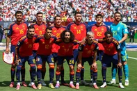 Spain's players pose for a team photo ahead of the 2026 World Cup football tournament final match between Spain and Argentina at the New York/New Jersey Stadium in East Rutherford on July 19, 2026.  (Photo by FRANCK FIFE / AFP)Editoria: SPOLocal: East RutherfordIndexador: FRANCK FIFESecao: soccerFonte: AFPFotógrafo: STF<!-- NICAID(16329785) -->