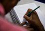 “É um público mais difícil”, diz secretária de Educação do RS sobre EJA em queda 