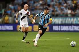 BRASIL, RS, PORTO ALEGRE. 03/12/2023. Grêmio recebe o Vasco em partida válida pelo Campeonato Brasileiro 2023. (Foto: Anselmo Cunha/Agência RBS)<!-- NICAID(15615431) -->