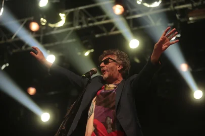 PORTO ALEGRE, RS, BRASIL - 2018.12.02 - O cantor argentino Fito Paez faz show no Araújo Viana, em Porto Alegre, para mais de 3.300 pessoas (Foto: ANDRÉ ÁVILA/ Agência RBS)<!-- NICAID(13858010) -->