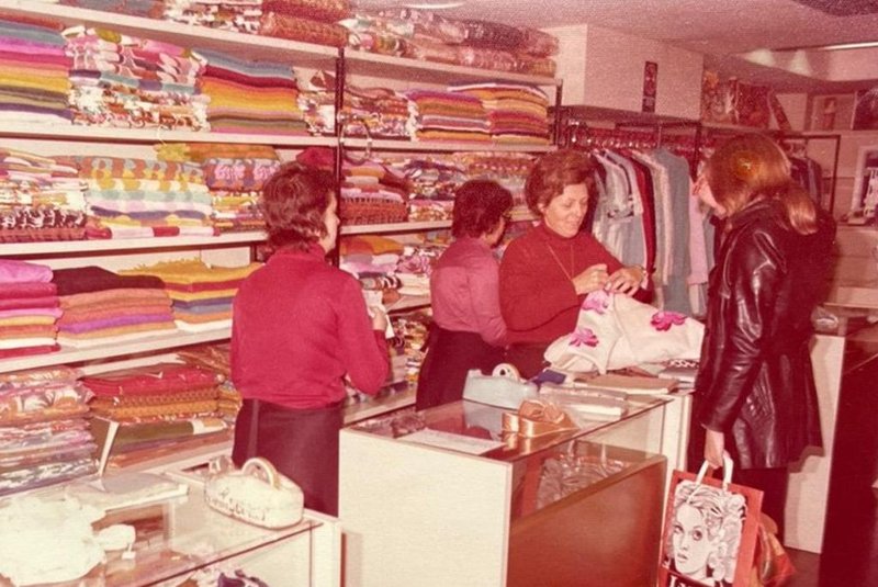 Casa Louro, loja até 1976 na esquina da Borges de Medeiros com a Andradas, em Porto Alegre<!-- NICAID(15602579) -->