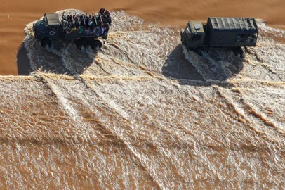 Fotografia captada durante a enchente de maio de 2024 em Porto Alegre, homenageada no FestFoto 2024.<!-- NICAID(15839791) -->