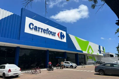 Loja do Carrefour em Rio Grande<!-- NICAID(15634416) -->