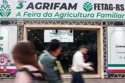 Duda Fortes / Agencia RBS PORTO ALEGRE, RS, BRASIL, 03-11-2025: 3° ARGIFAM, a Feira da Agricultura Familiar em Porto Alegre, no Largo Glênio Peres. Fotos: Duda Fortes/Agencia RBS<!-- NICAID(16159501) -->