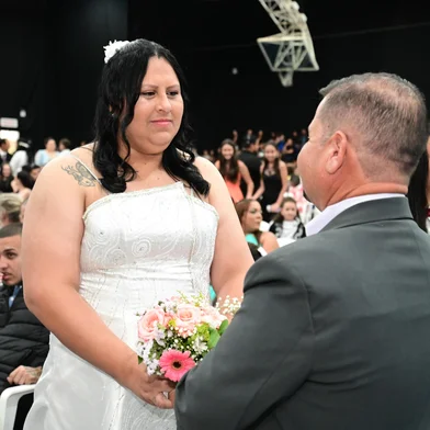 Casamento Comunitário<!-- NICAID(16335347) -->