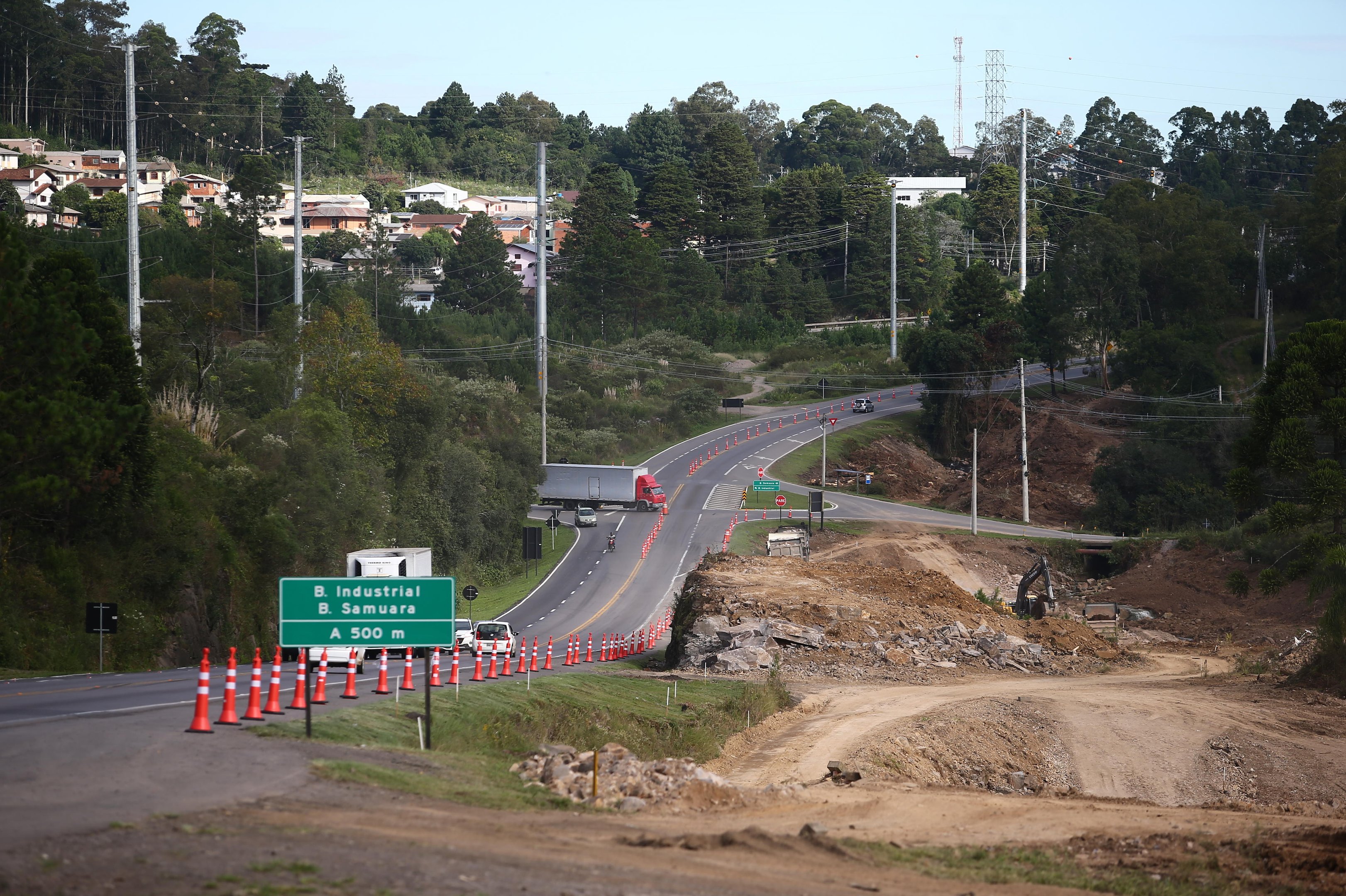 50 anos depois, RS-122 em Caxias do Sul volta a passar por obras de impacto; veja antes e depois