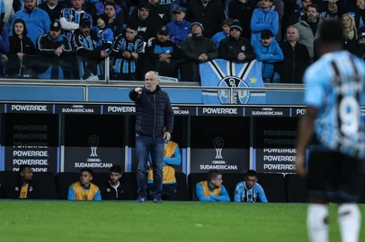 PORTO ALEGRE, RS, BRASIL, 23-07-2025: Grêmio  x Alianza Lima válido pelas playoffs da Copa Sul-americana. O tricolor vai buscar o placar negativo contra os peruanos. Foto: Duda Fortes / Agência RBS<!-- NICAID(16086942) -->