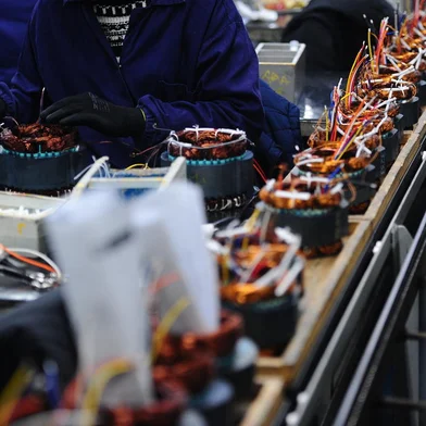 CAXIAS DO SUL, RS, BRASIL, 18/07/2022. A reportagem foi até a Mercosul Motores Elétricos para conferir a história da empresa caxiense que pretende fazer a conversão de carros movidos a combustão em elétricos. Atualmente eles já fabricam algumas variedades de motores elétricos para diversas aplicações. (Bruno Todeschini/Agência RBS)<!-- NICAID(15152589) -->