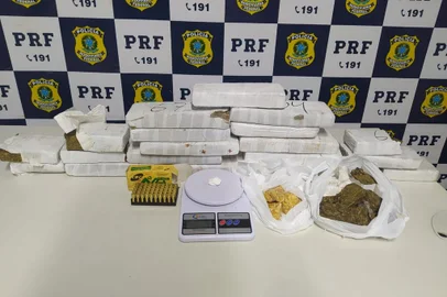 Homem é abandonado por comparsa com drogas durante fuga e acaba preso pela PRF de Caxias do Sul<!-- NICAID(15777892) -->