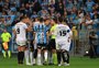 CBF justifica pênalti não marcado para o Grêmio: "Simples fato de agarrar a camisa não é infração"