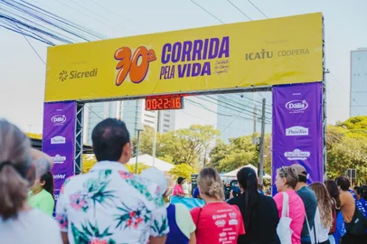 Corrida Pela Vida celebra 30 anos com recorde de participação em Porto Alegre<!-- NICAID(15910902) -->